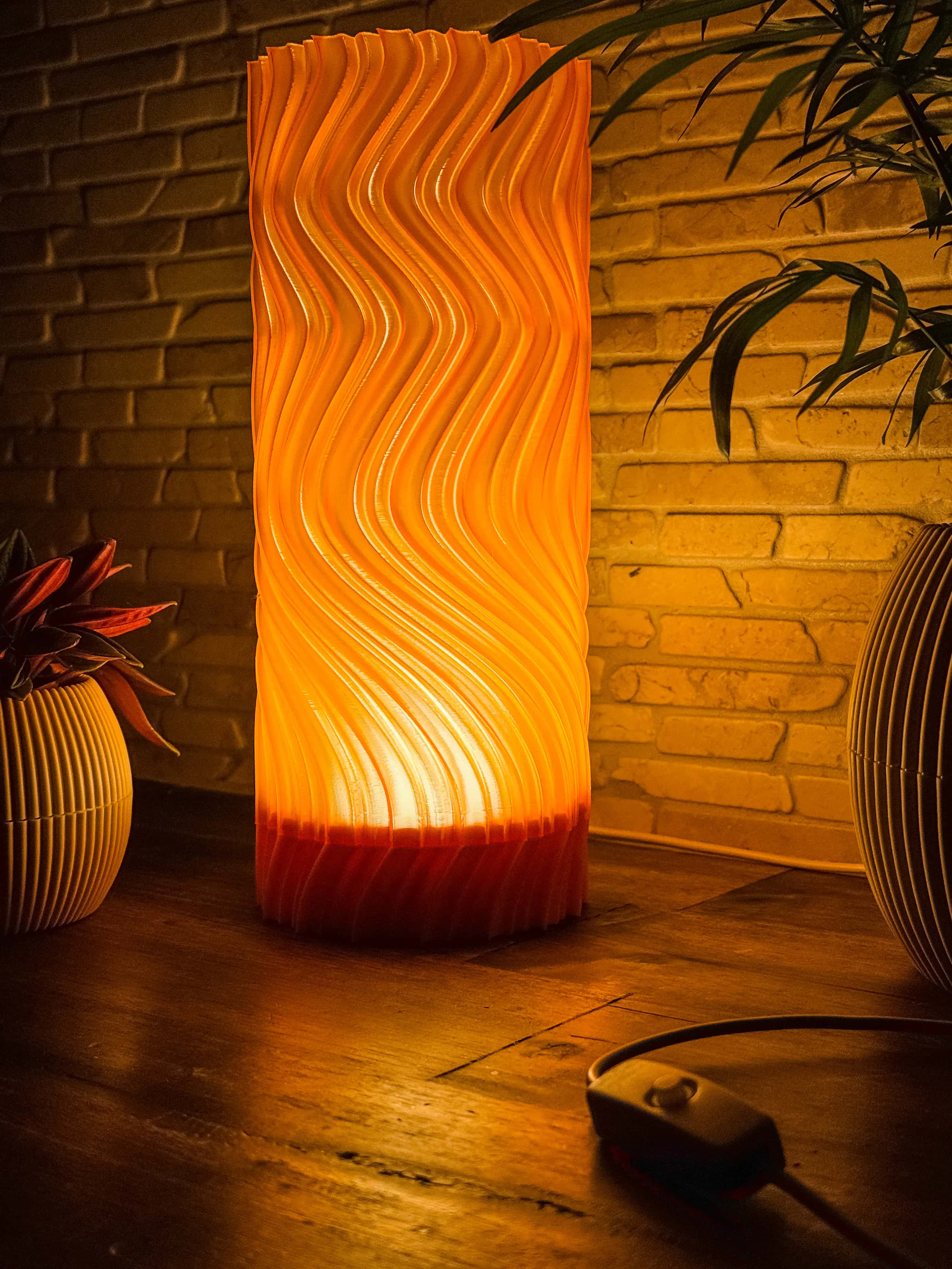 waves-lamp primary wall-on-right