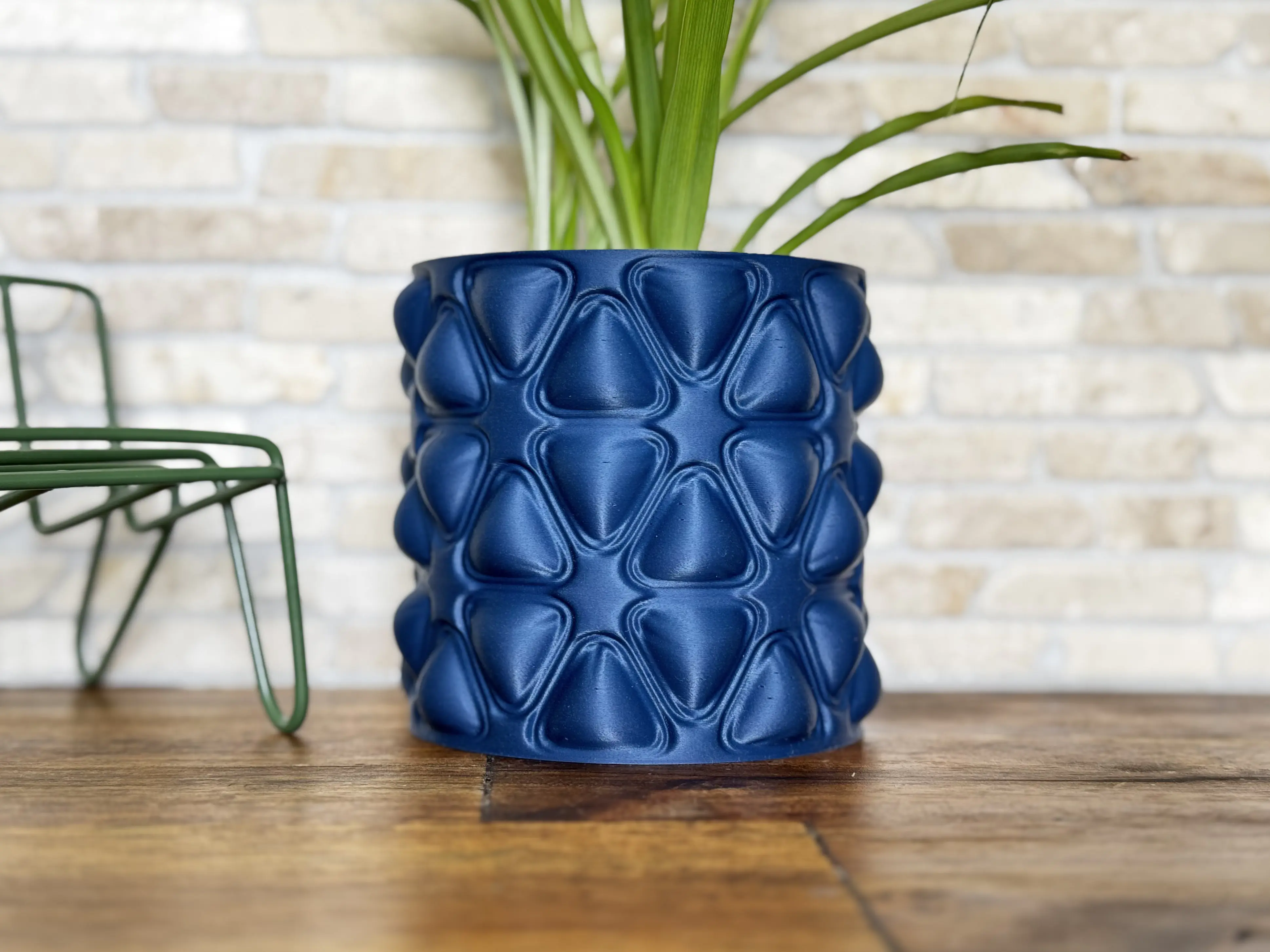 Кашпа Padded Flower — стена вдясно · wall-on-right · стена вдясно