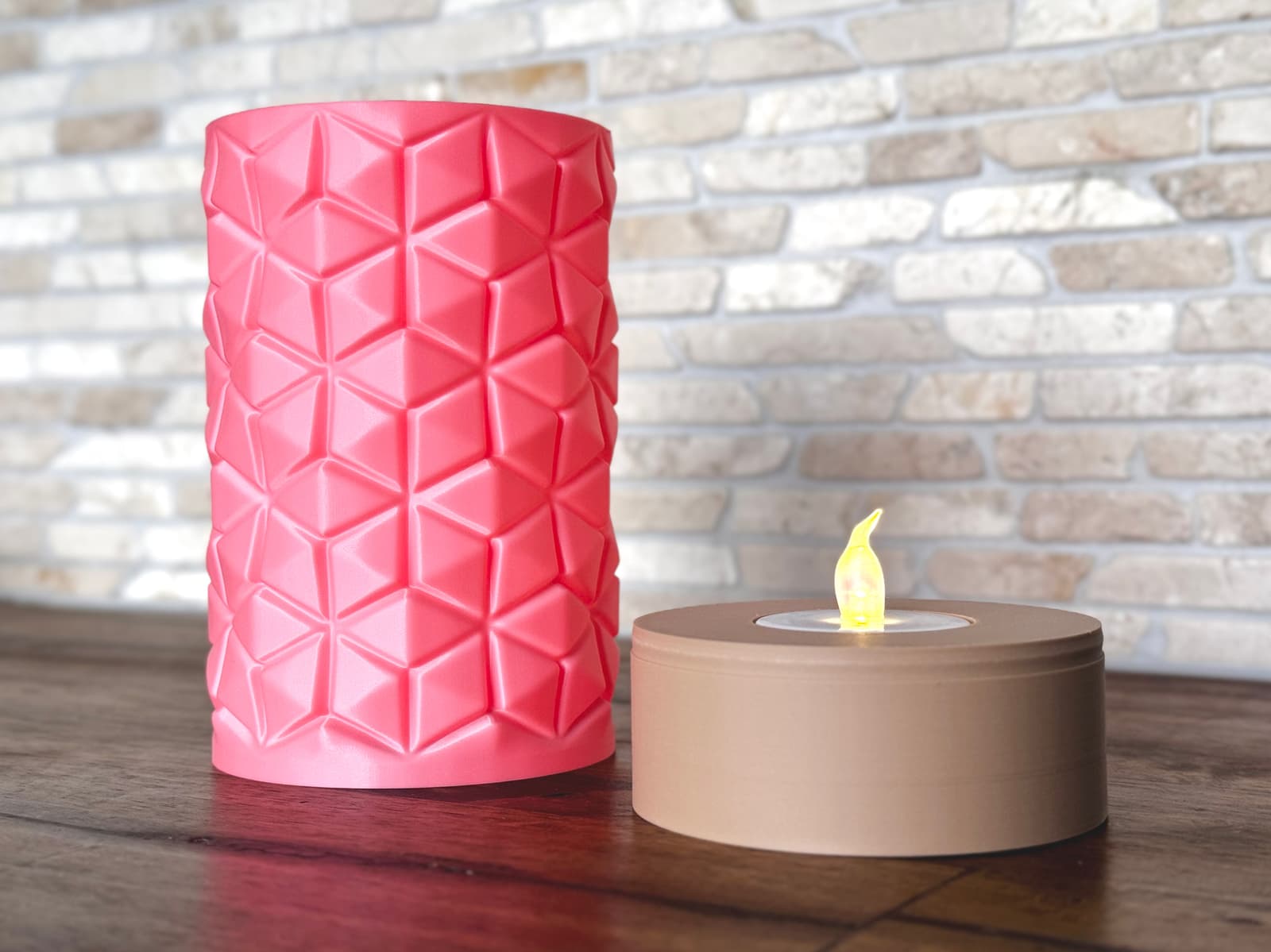 Hexagons - Core Collection - LED Свещ-Лампа